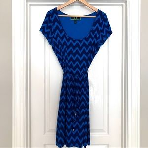C Wonder dress. Navy and blue zig zag.
